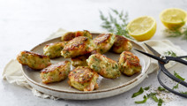 Fiskefrikadeller med laks