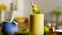 Mango and Pineapple Smoothies