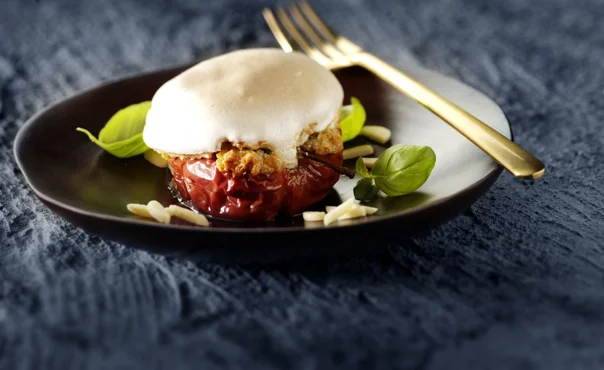 Baked apples with Blue Cheese and meringue topping