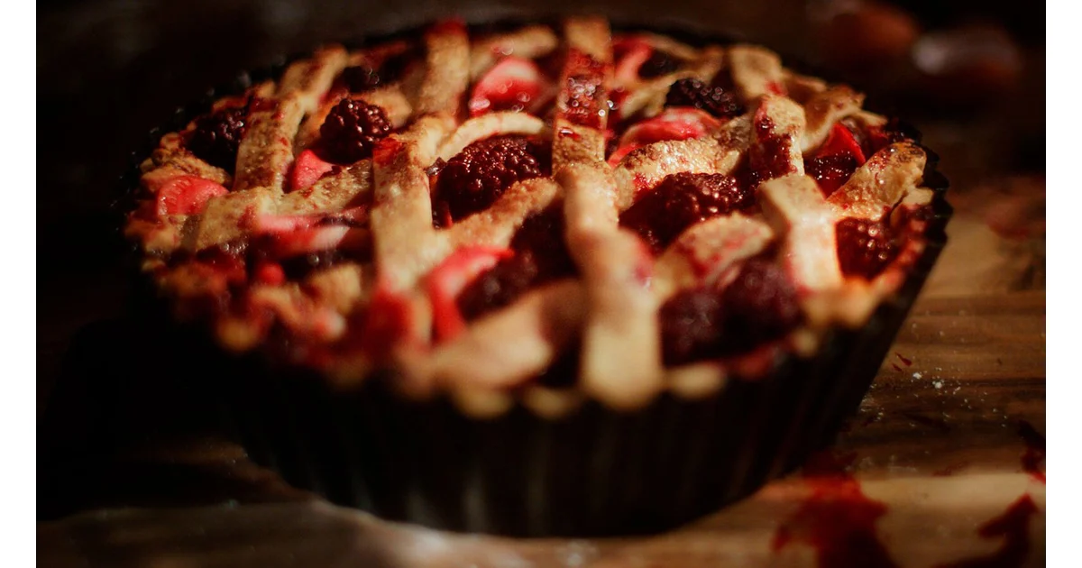 Apple and blackberry pie