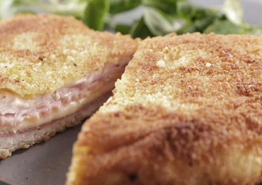 San Jacobo con lomo, jamón y queso