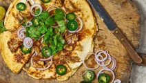 Quesadillas med jalapeño, kyckling och koriander