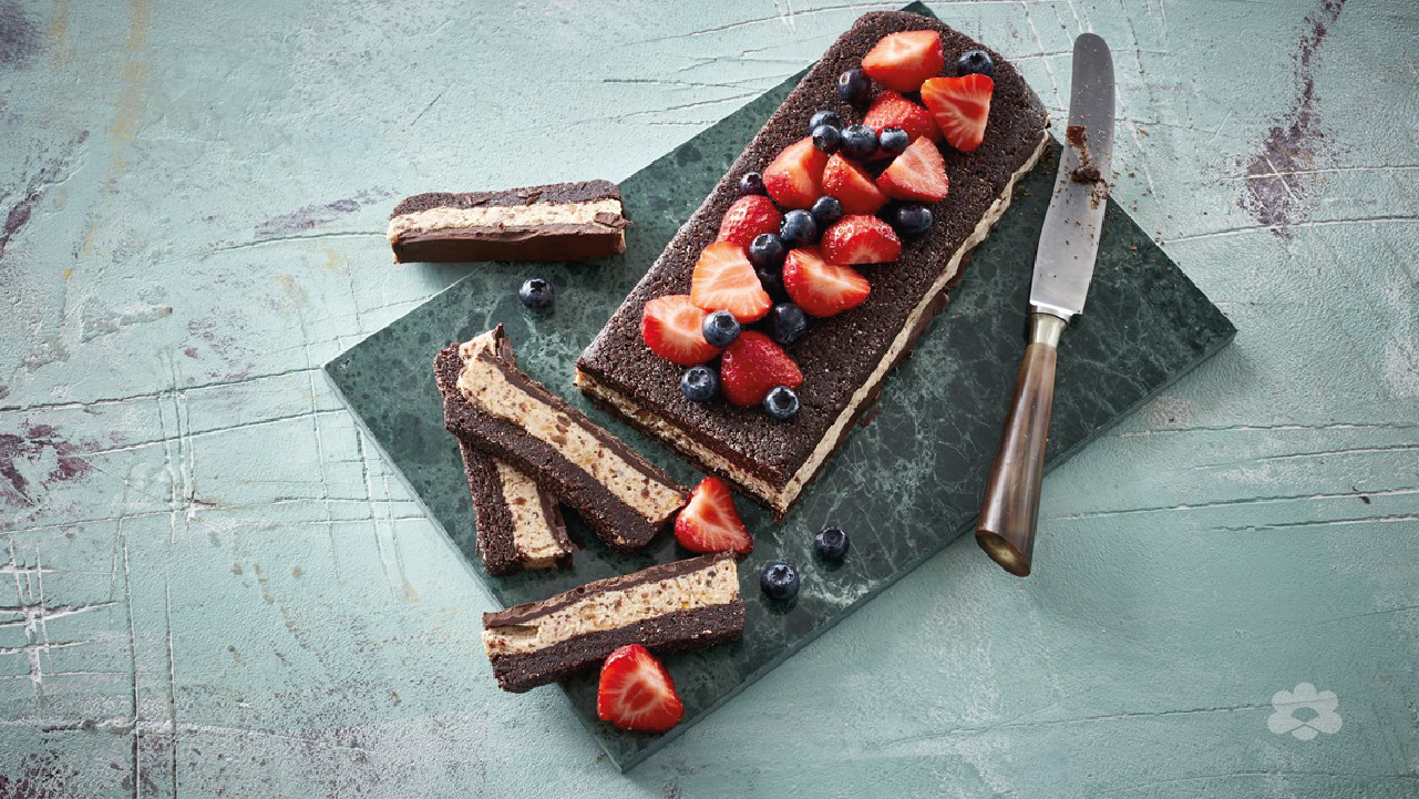 Salted caramel date cake  