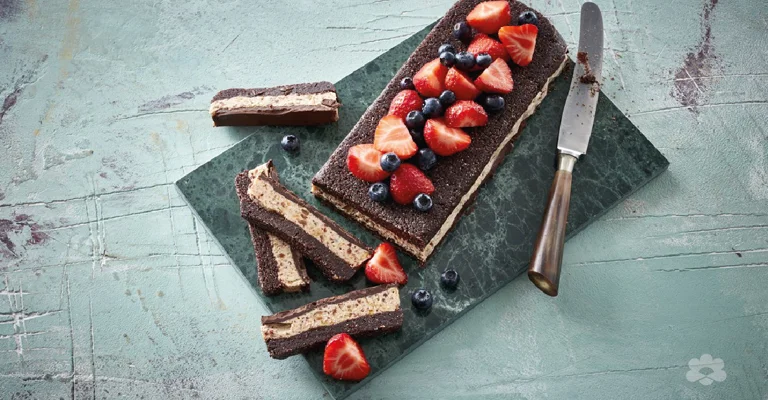 Salted caramel date cake