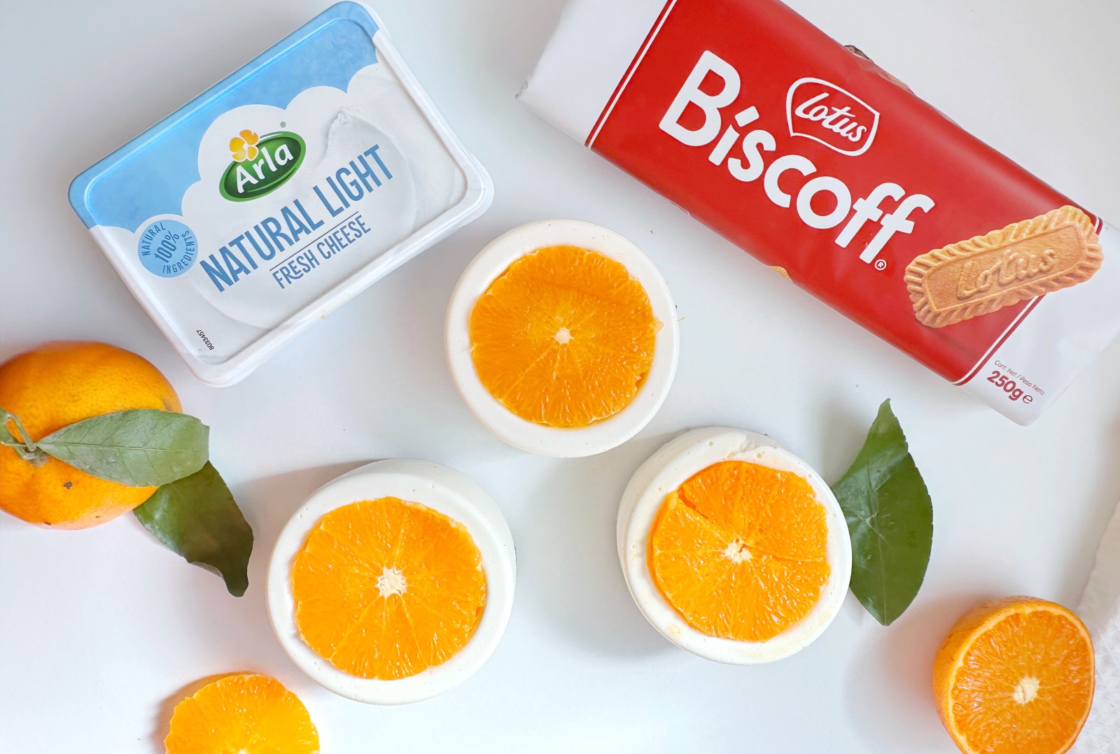 Mini tartas de queso con mandarina y Arla Queso de untar Light