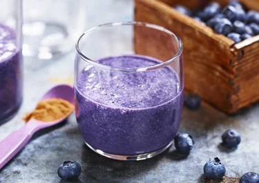 Kanelmjölk med havre och blåbär