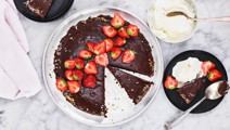 Svensk chokoladekage med kaffe og ganache