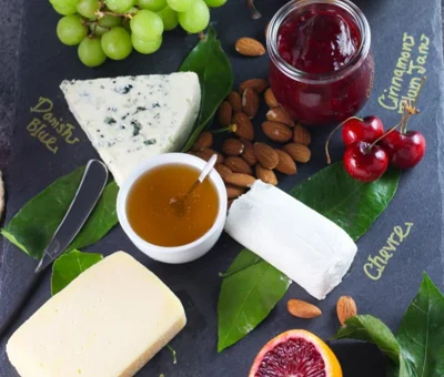 Dessert cheese platter