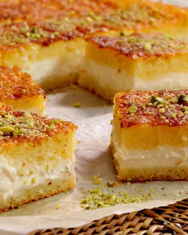 BASBOUSA WITH CREAM