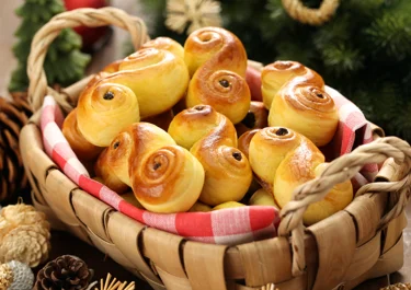 Saffron Buns