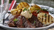 Grillad entrecote med medelhavssmör