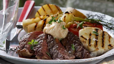 Grillad entrecote med medelhavssmör