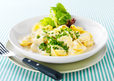 Tortellini met kaassaus