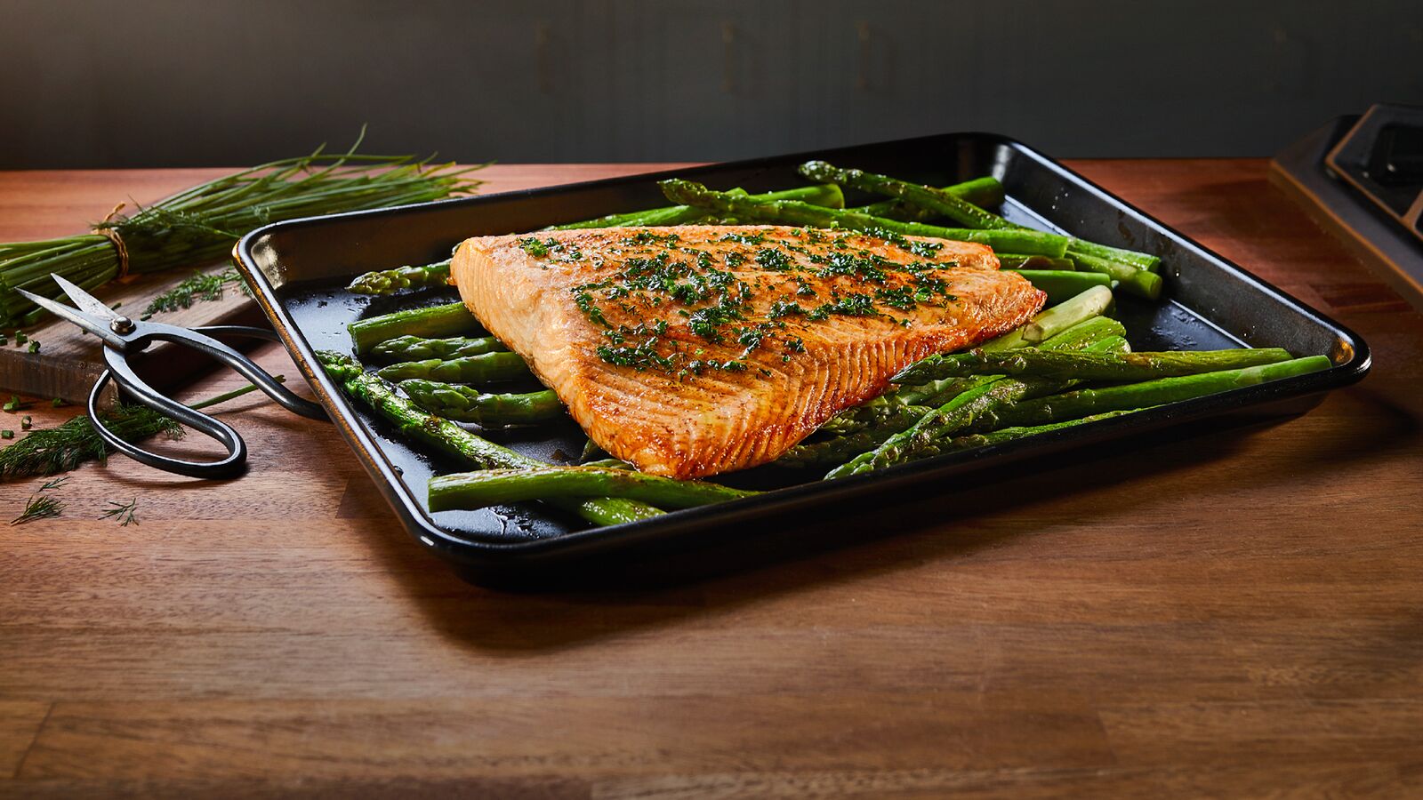 BAKED HERB SALMON | Lurpak®