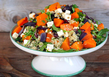 Salat med quinoa og butternutgresskar
