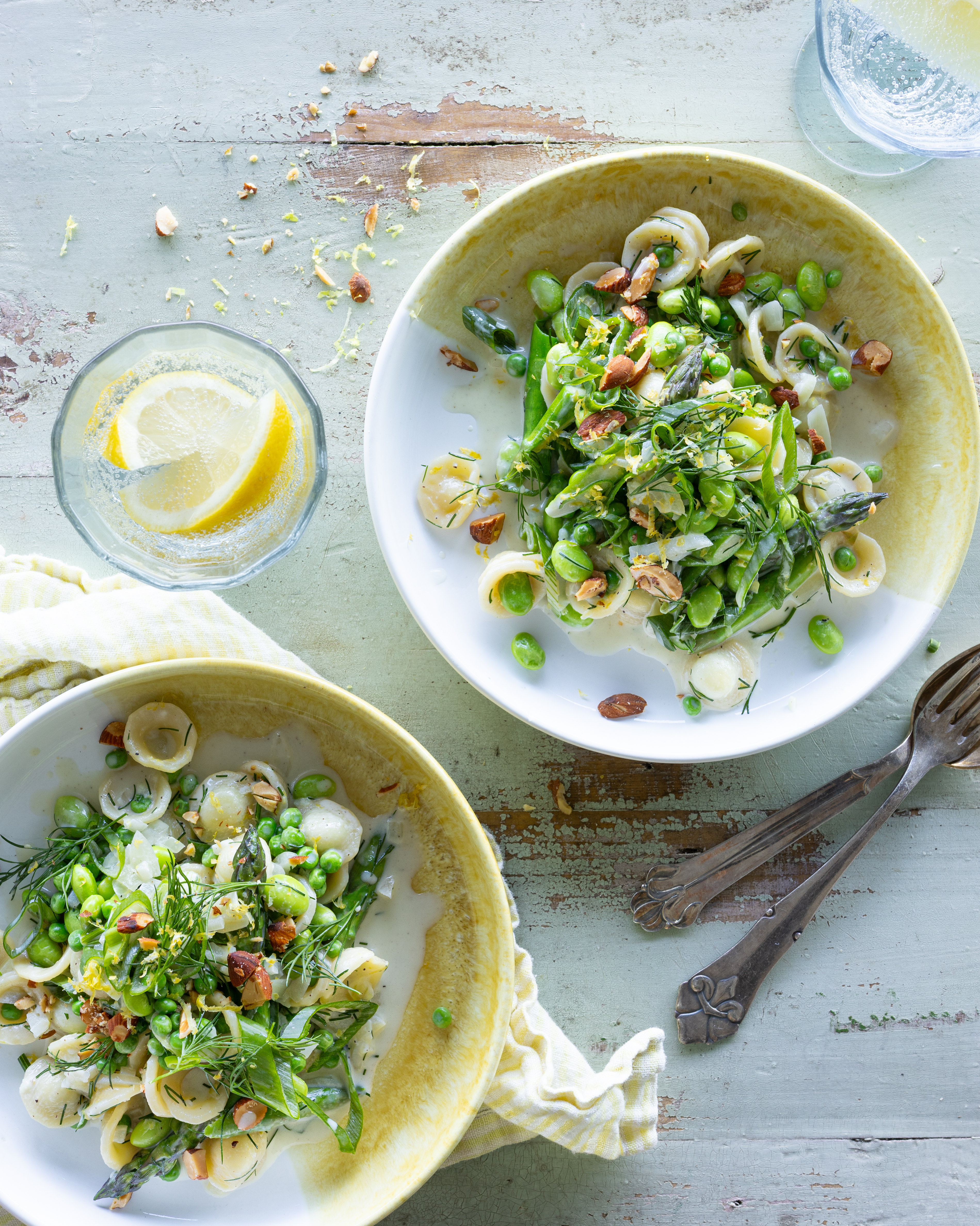 Citronpasta med asparges