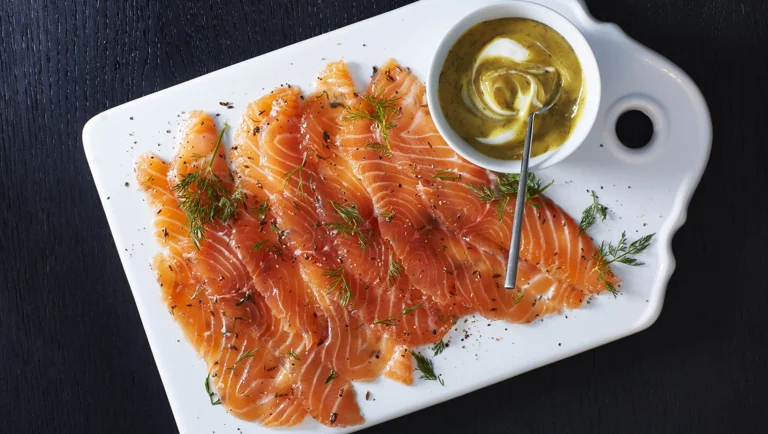 Gravad laks med dild og spidskommen