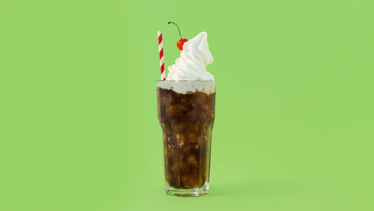 Cola Float | Chef's recipe | Arla® Pro