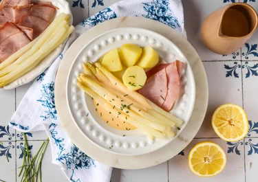 Asparagus with ham