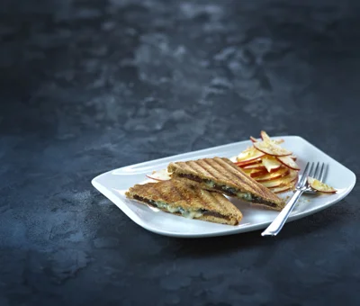 Gegrilltes Blauschimmelkäse-Sandwich mit Feigen