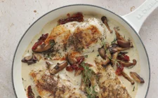 Creamy Garlic & Herb Skillet Chicken with Mushrooms