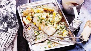 Rimmad torskrygg med pepparrot och brynt smör