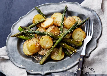 Rostad potatis och sparris