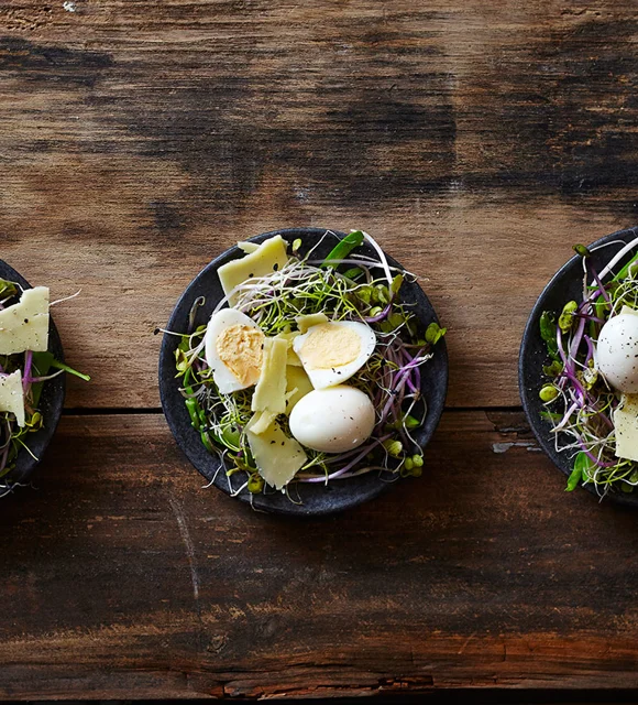 Bird's nests with quail's eggs and tickler mature cheddar
