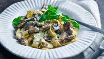 Fläskfilépasta med svamp och citron