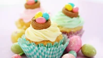 Easter egg cupcakes