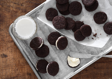 Chokladkex med vaniljfyllning