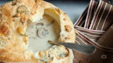 شوربة الفطر المغطاة بالعجينة الهشة