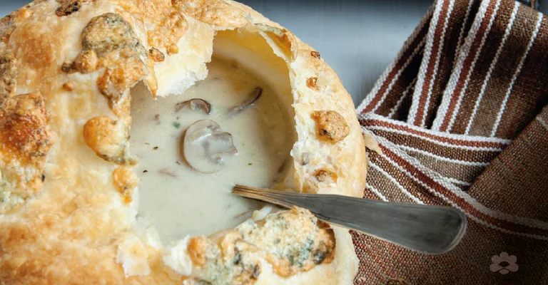 Mushroom soup with puff pastry lid