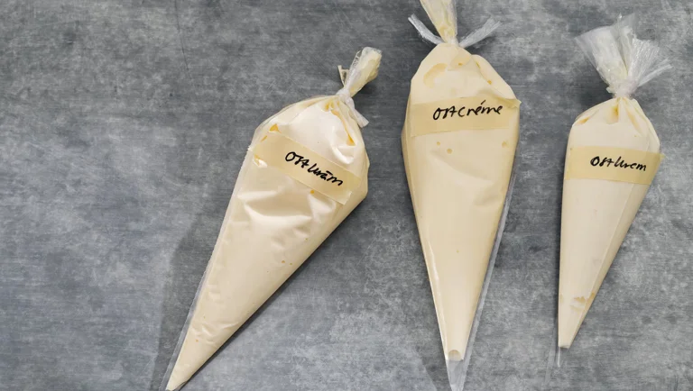 Cheese Cream with Yoghurt