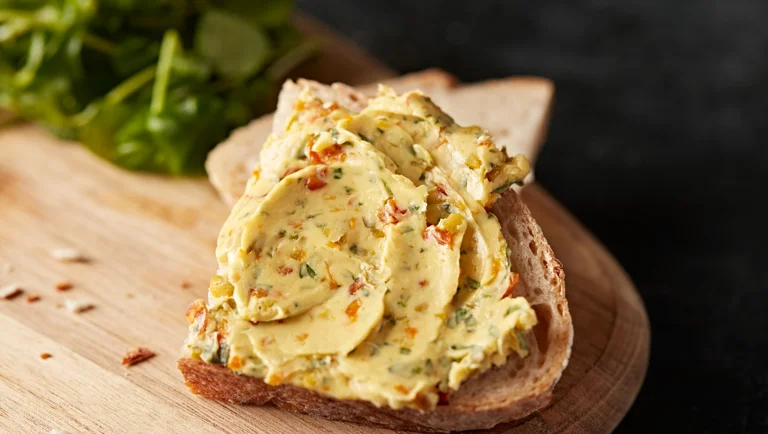 Flavourful Mediterranean Butter with Sun-dries Tomatoes