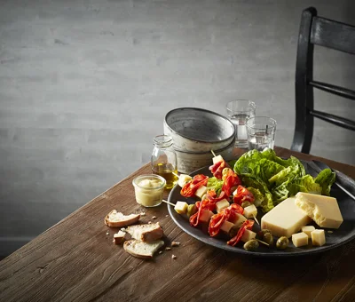 Aged Havarti and chorizo skewers