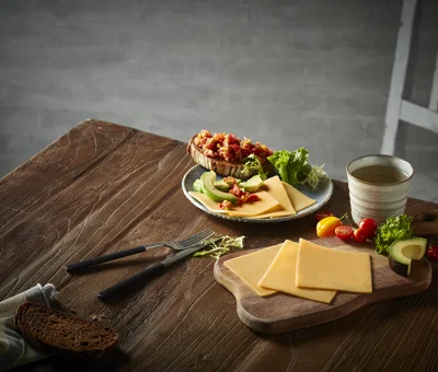 Cheddar and avocado bruschetta