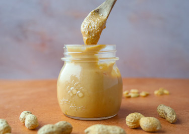 Kotitekoinen proteiinipitoinen maapähkinävoi resepti