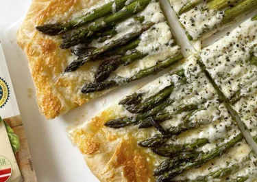 Tarta de espárragos con Arla queso Havarti