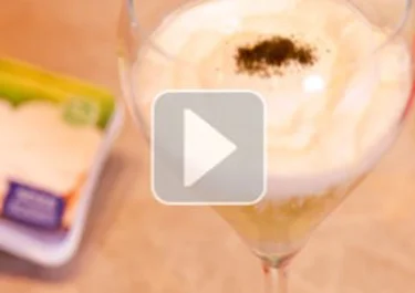 Agua de tomate con espuma de queso