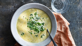 Krämig potatis- och purjolökssoppa