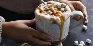 Maitosuklaa-suolakaramellikaakao