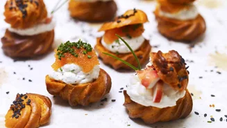 Petits-choux med löjrom och hummer