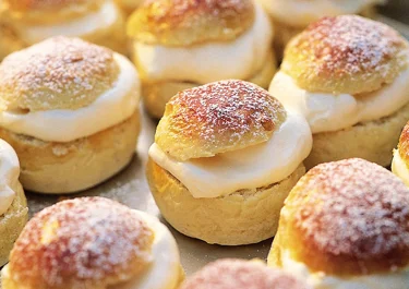 Små semlor med Kesella