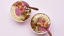 Thick smoothie bowl