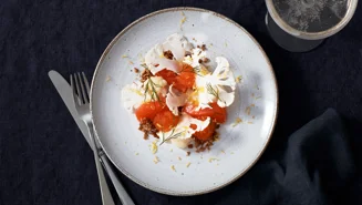 Lax med blomkål och löjrom