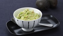 Tulinen guacamole