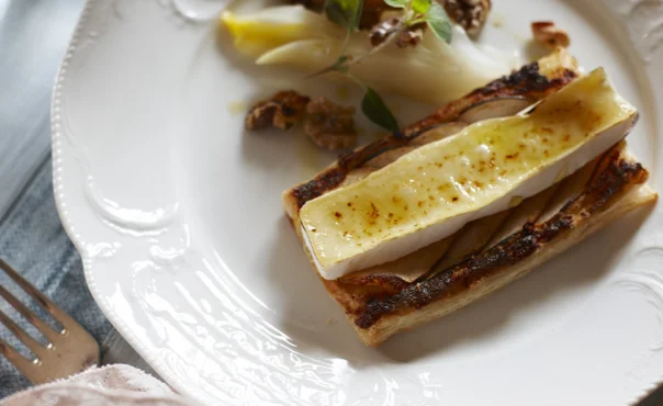 Flaky pastry with brie and roasted walnuts