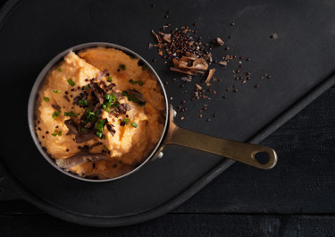 Potatispuré med syrad grädde