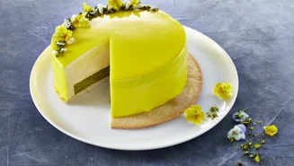 Lemon mousse cake